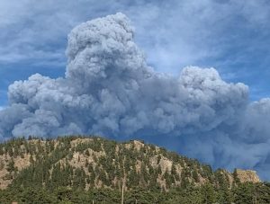 Fire cloud looms over foothills