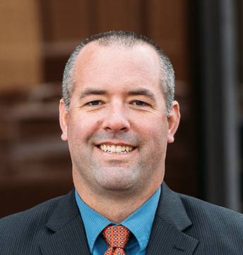 Portrait of Chris Olson.