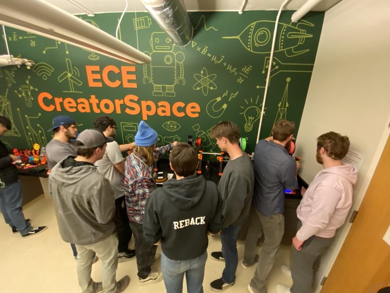 Students participate in workshop in ECE CreatorSpace