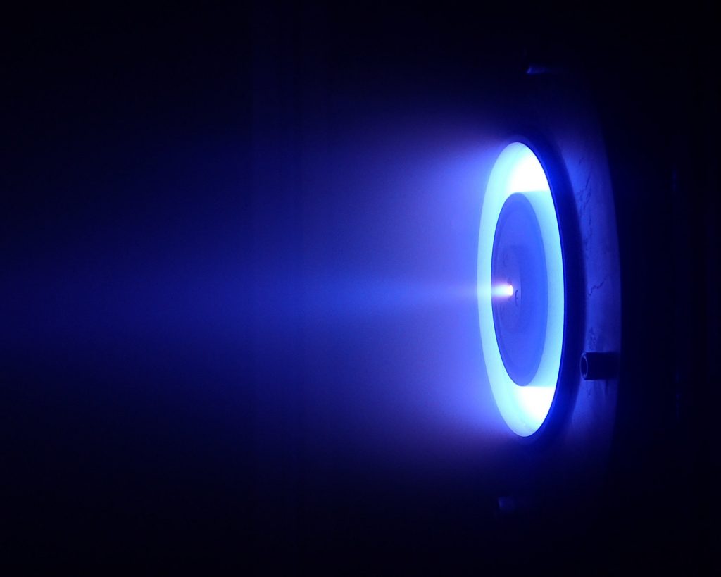 Hall effect thruster